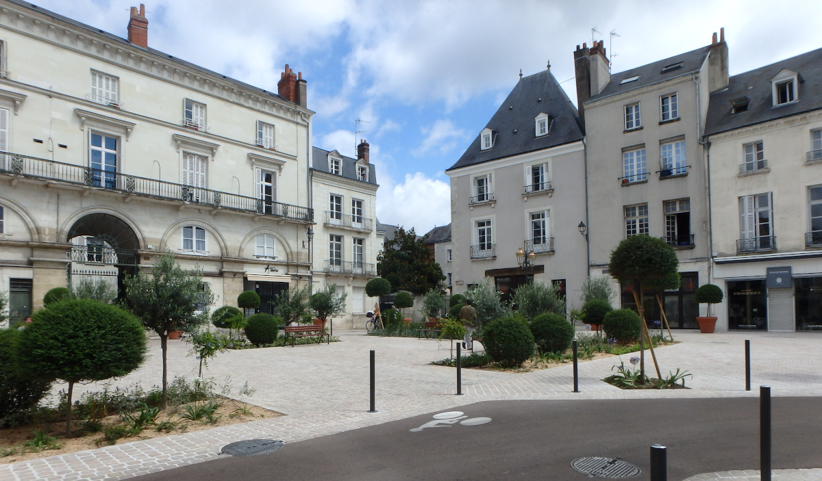 Place de Châteauneuf